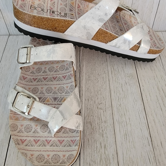 SUMMER SALE!!-CORKYS- TAN LINES WHITE METALLIC SANDALS - Picture 2 of 7